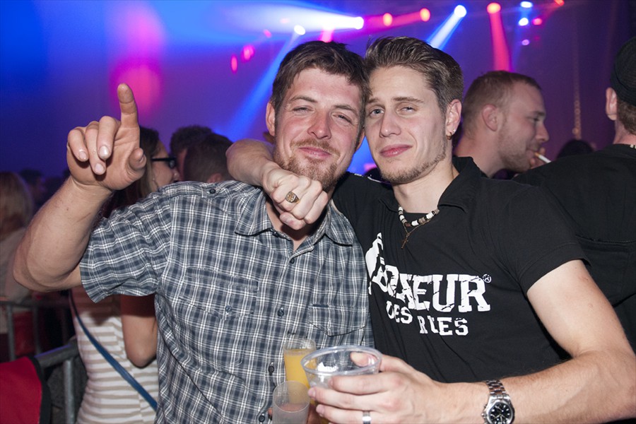 flätthüntschsauft Barparty Muotathal